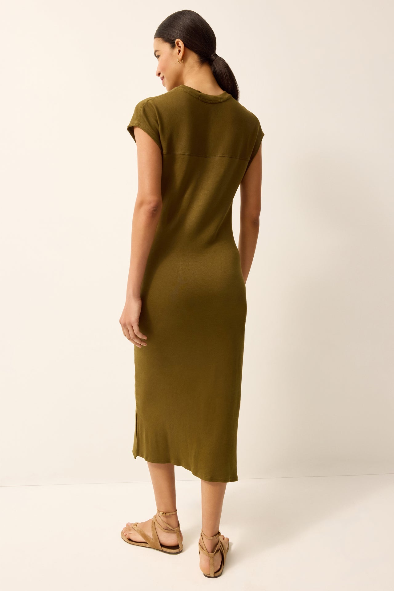 940D-375-115-marie-oliver-elowyn-dress-in-juniper-green-1