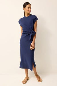 940D-375-141-marie-oliver-elowyn-dress-in-navy-1