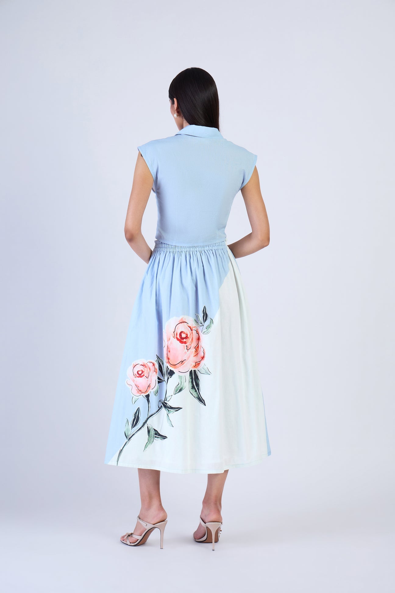 985-beyond-by-vera-alba-top-in-villa-celeste-mist-7