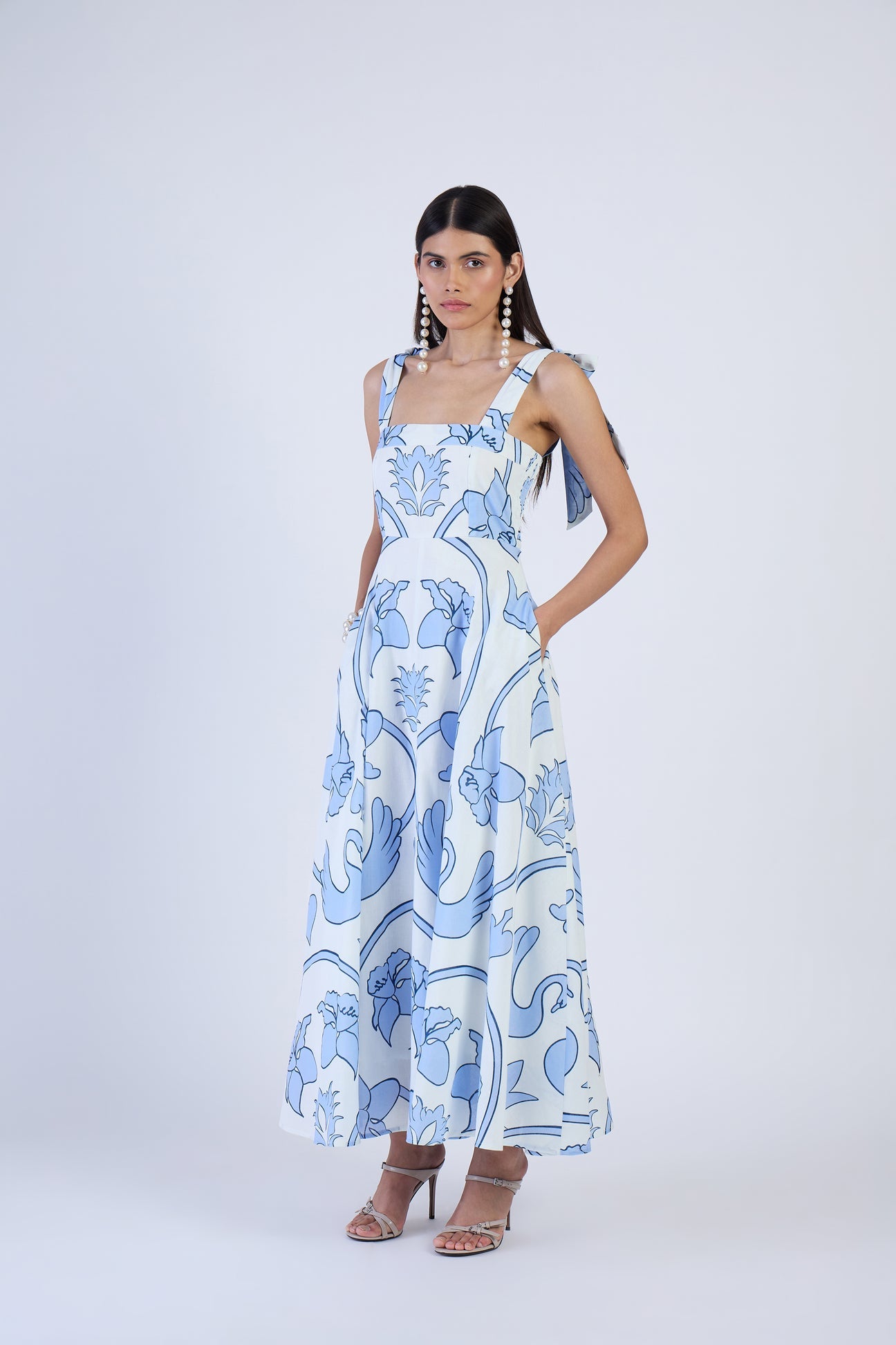 990-beyond-by-vera-pearl-dress-in-celeste-monaco-6