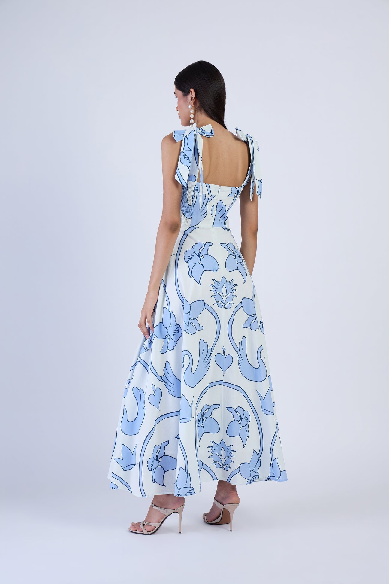 990-beyond-by-vera-pearl-dress-in-celeste-monaco-7