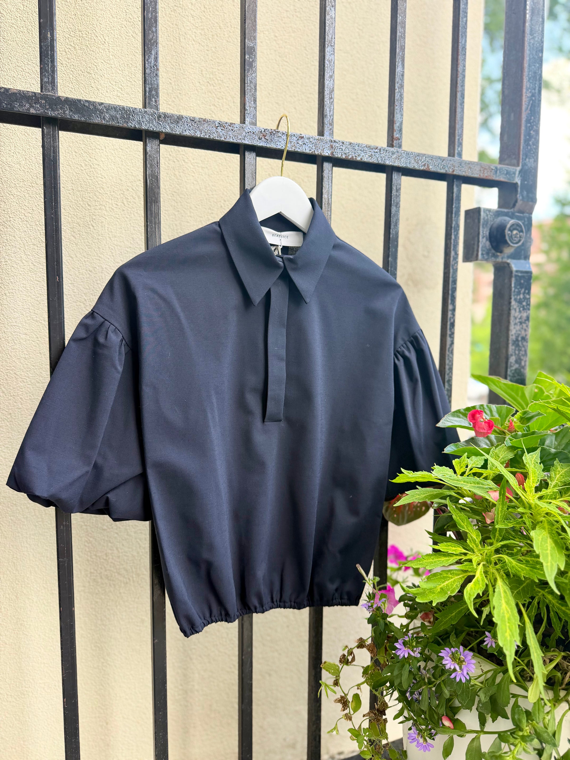 AB2C4405RO99-beatrice-balloon-sleeve-blouse-in-dark-navy-1
