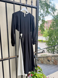 AB2C6744SATBIC-beatrice-kimono-sleeve-dress-in-black-1