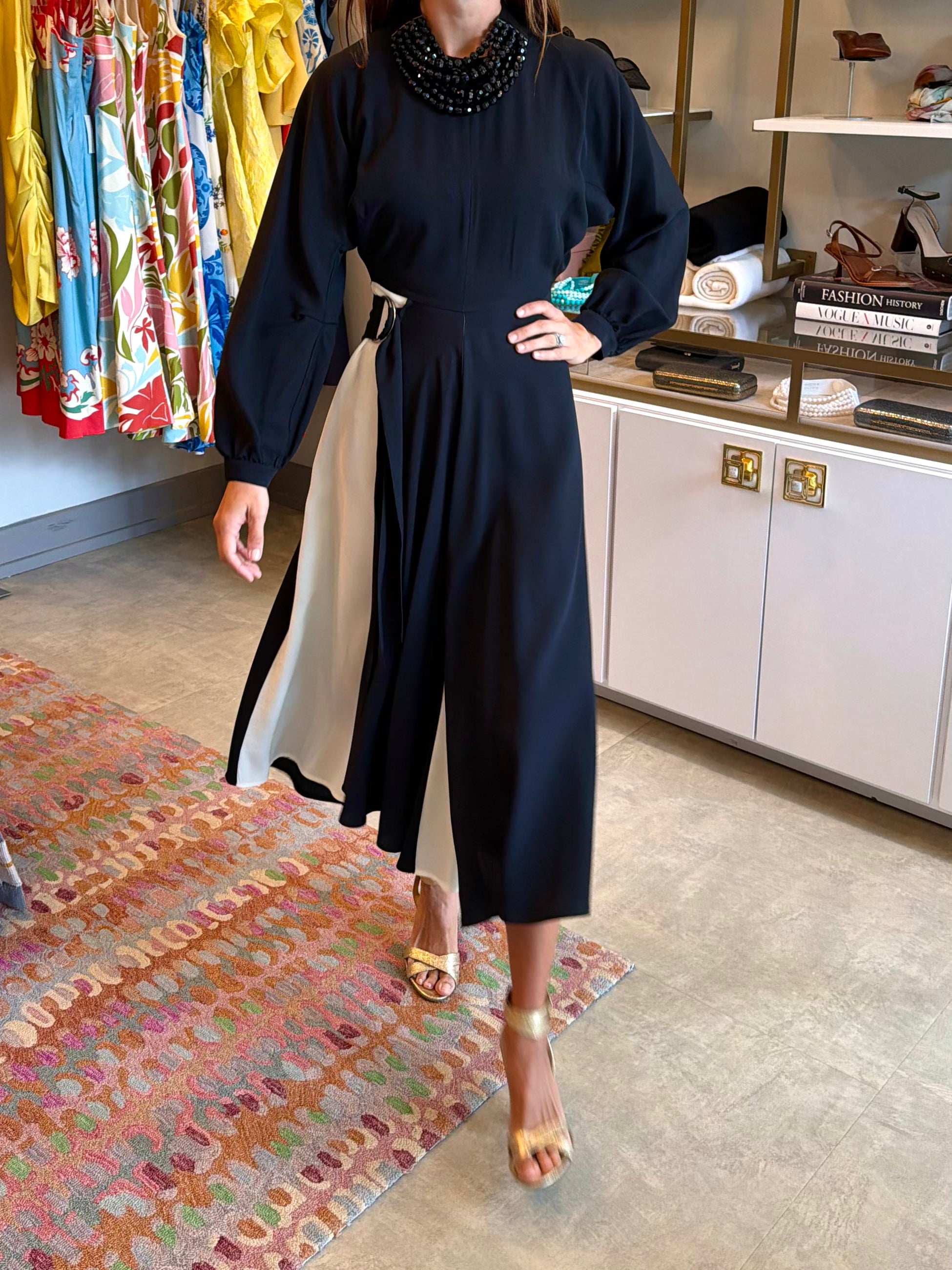 AB2C6744SATBIC-beatrice-kimono-sleeve-dress-in-black-1