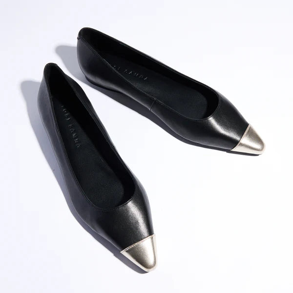 ABRN-BLCK-LTH-yosi-samra-auburn-toe-cap-flat-in-black-4