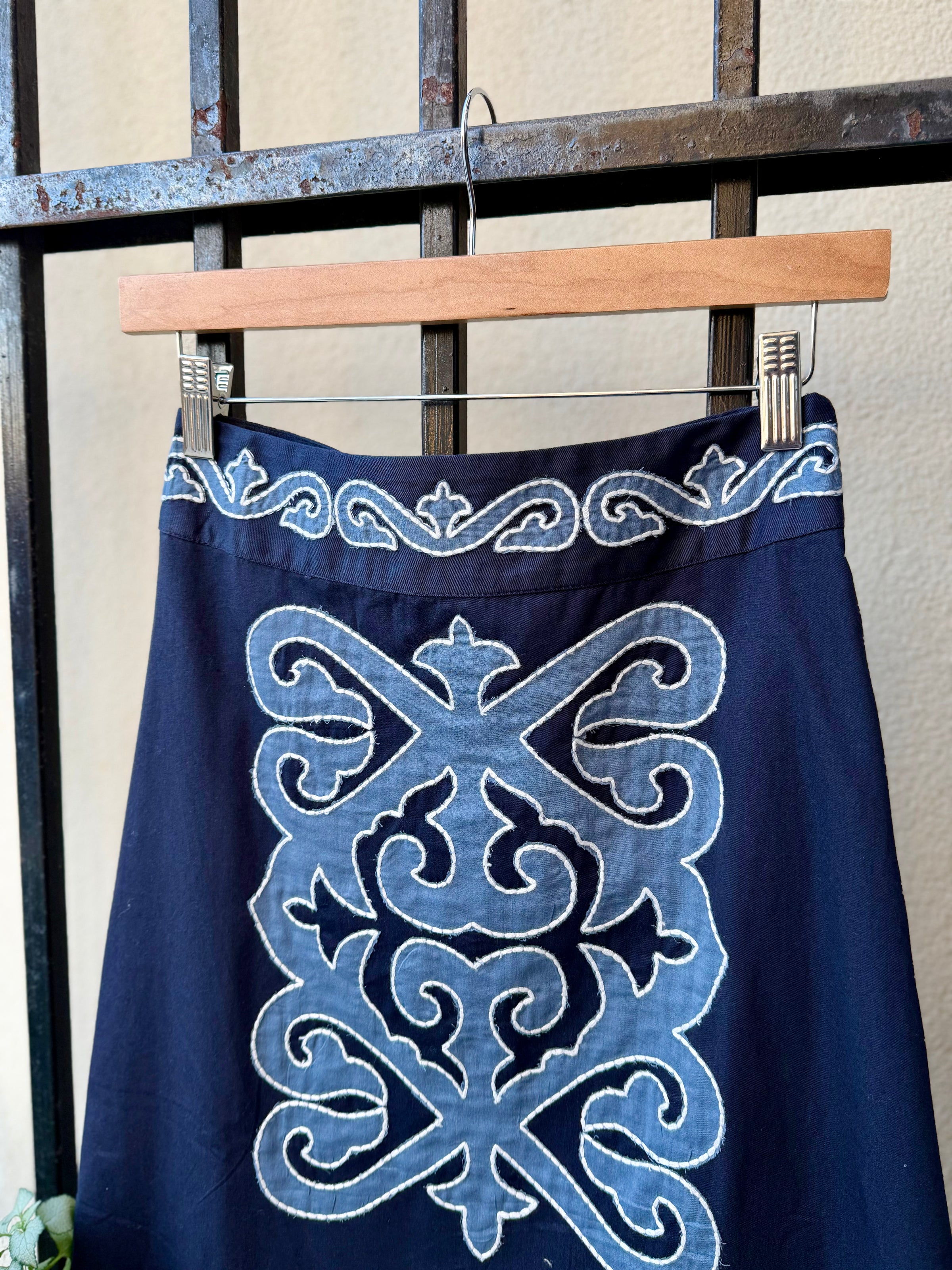 ACDEC657-anna-cate-dillon-skirt-in-navy-light-blue-1