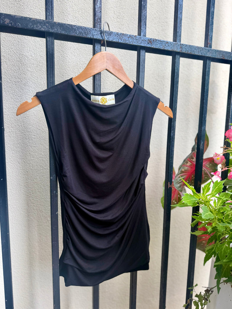 ACS836-anna-cate-cooper-knit-top-in-black-1
