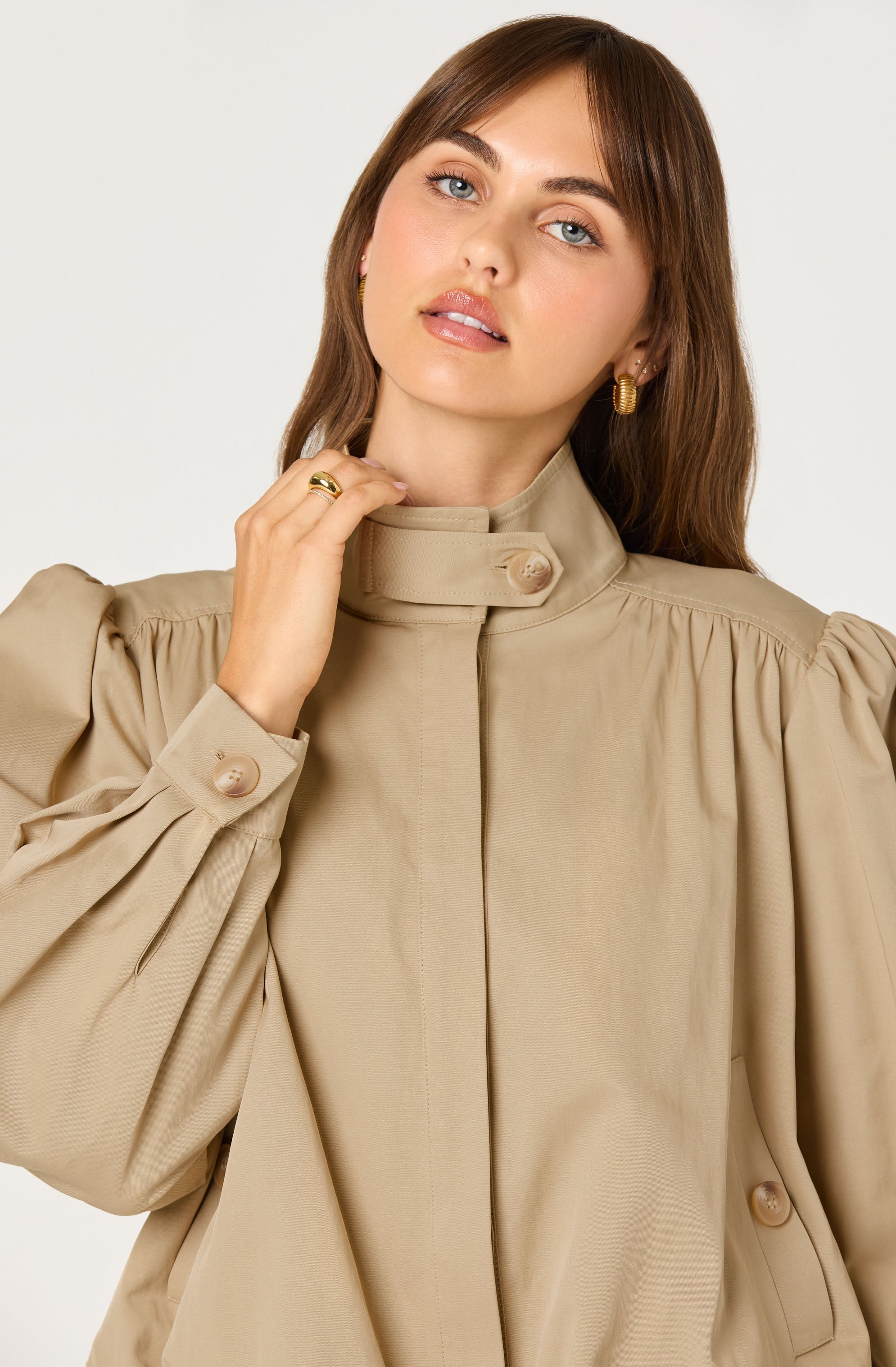ACT19319-astr-the-label-estero-cropped-trench-coat-in-khaki-1