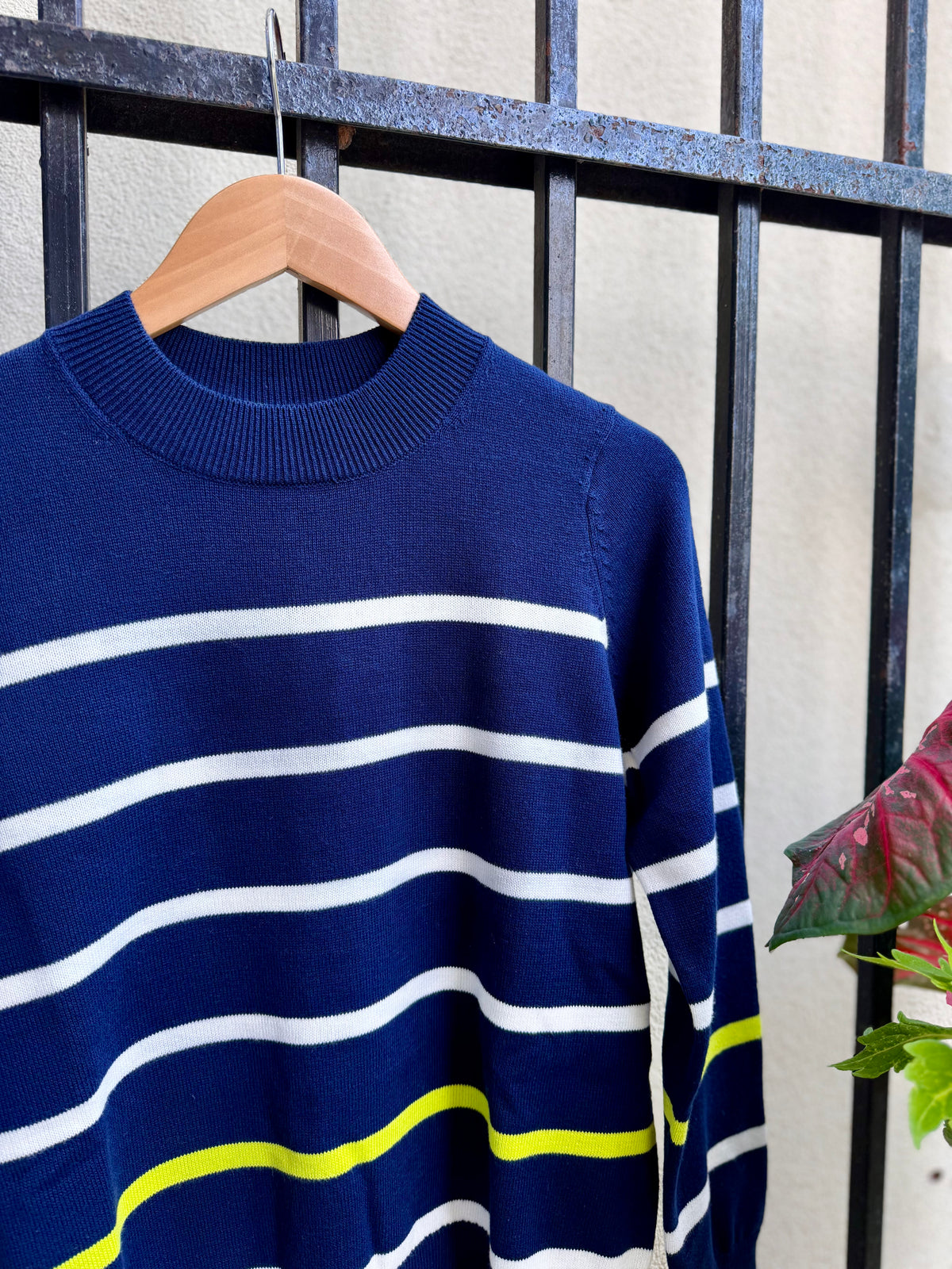 AW26-W-102-brodie-cashmere-easy-stripe-crew-sweater-in-patriot-navy-white-limeaide-1