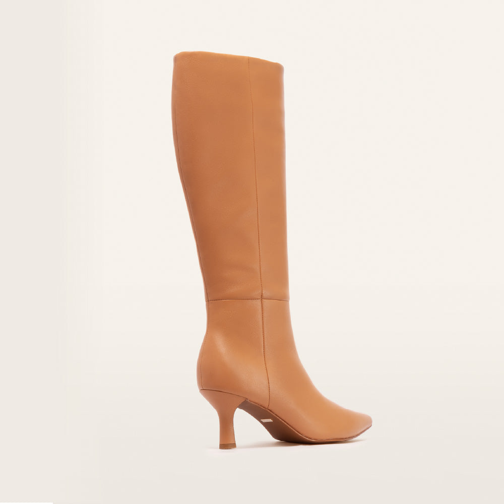 Allegra Fitted Boots in Tan