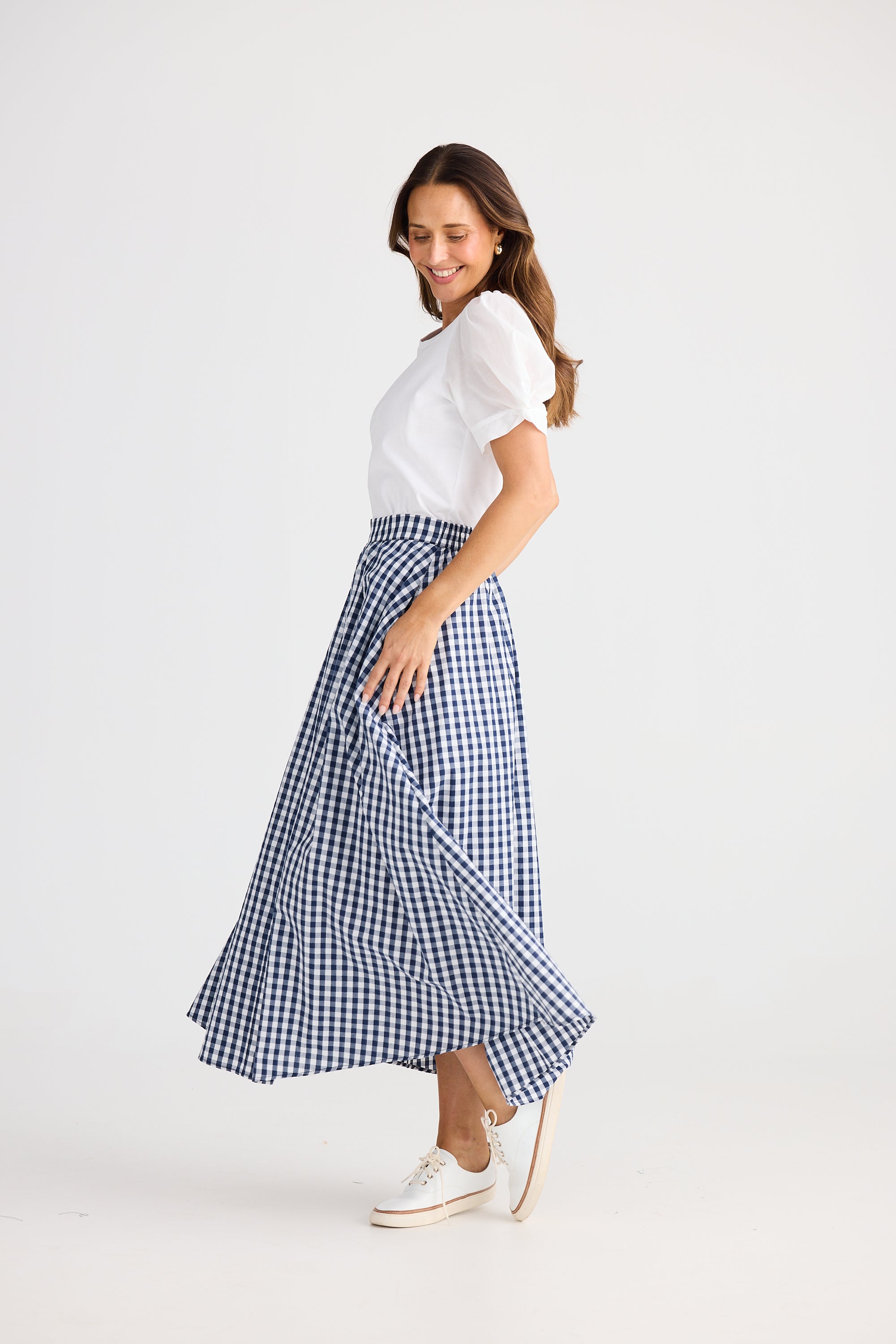 BT25384-brave-and-true-lucy-midi-skirt-in-navy-gingham-1