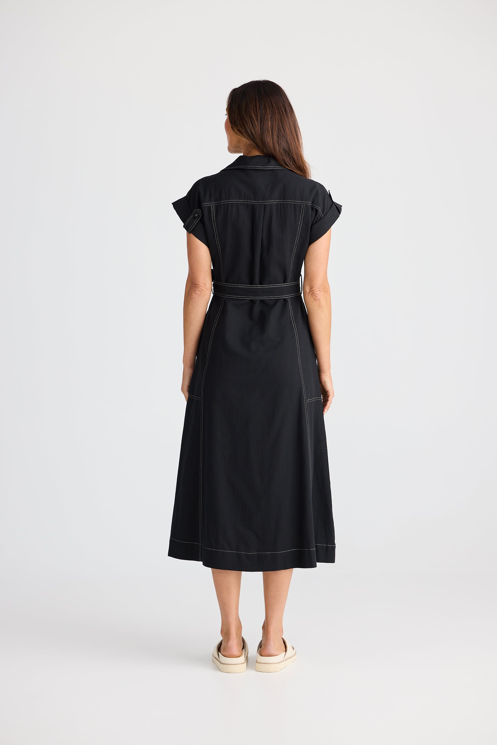 BT25421-brave-and-true-portia-dress-in-black-4