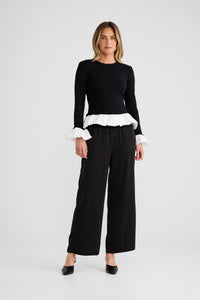 BT26039-brave-ad-true-wilde-top-in-black-white-1