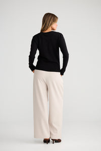 BT26220--saint-james-knit-sweater-in-black-1
