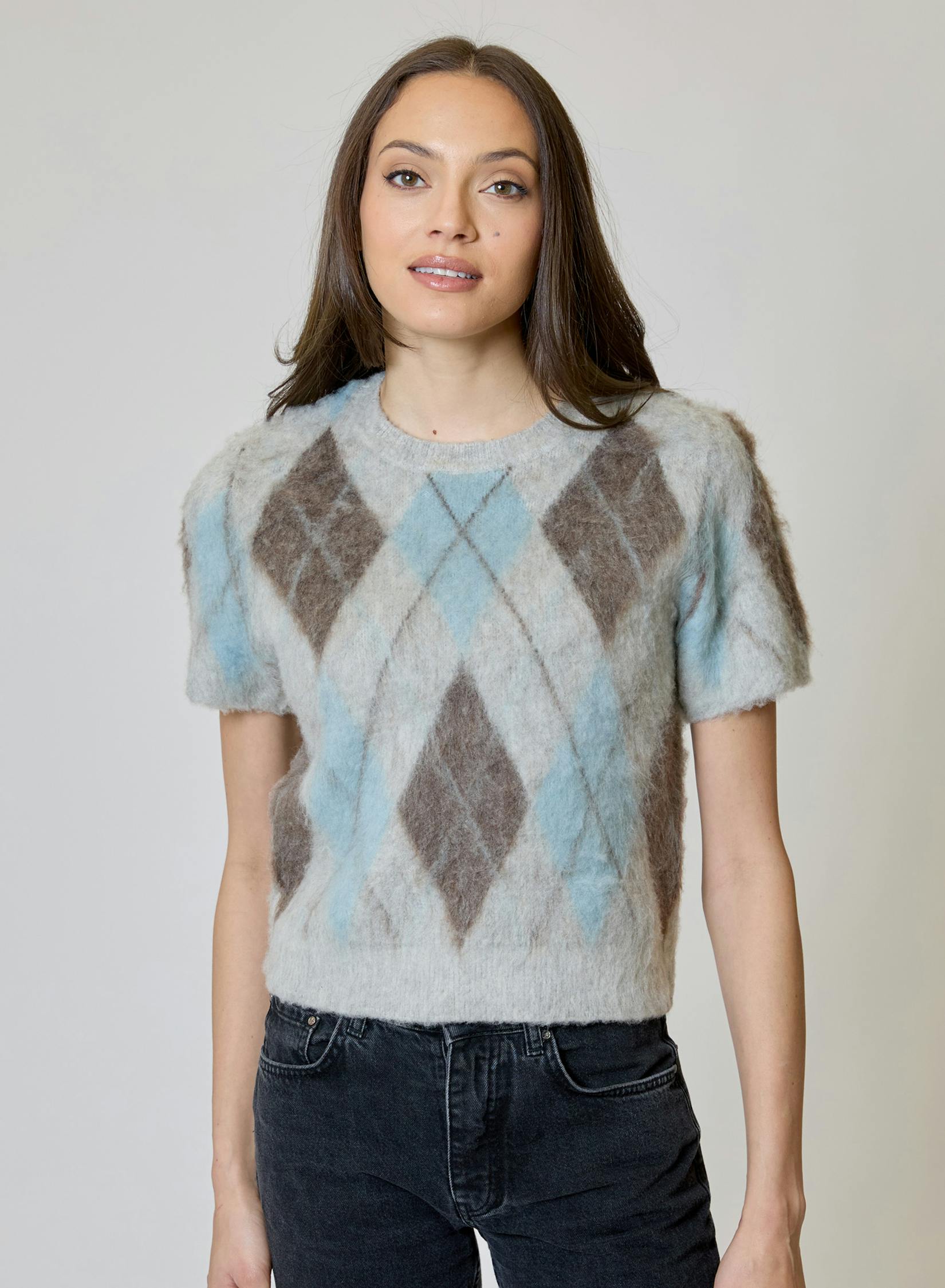 BWF1812063-design-history-brushed-argyle-sweater-in-gray-combo-1