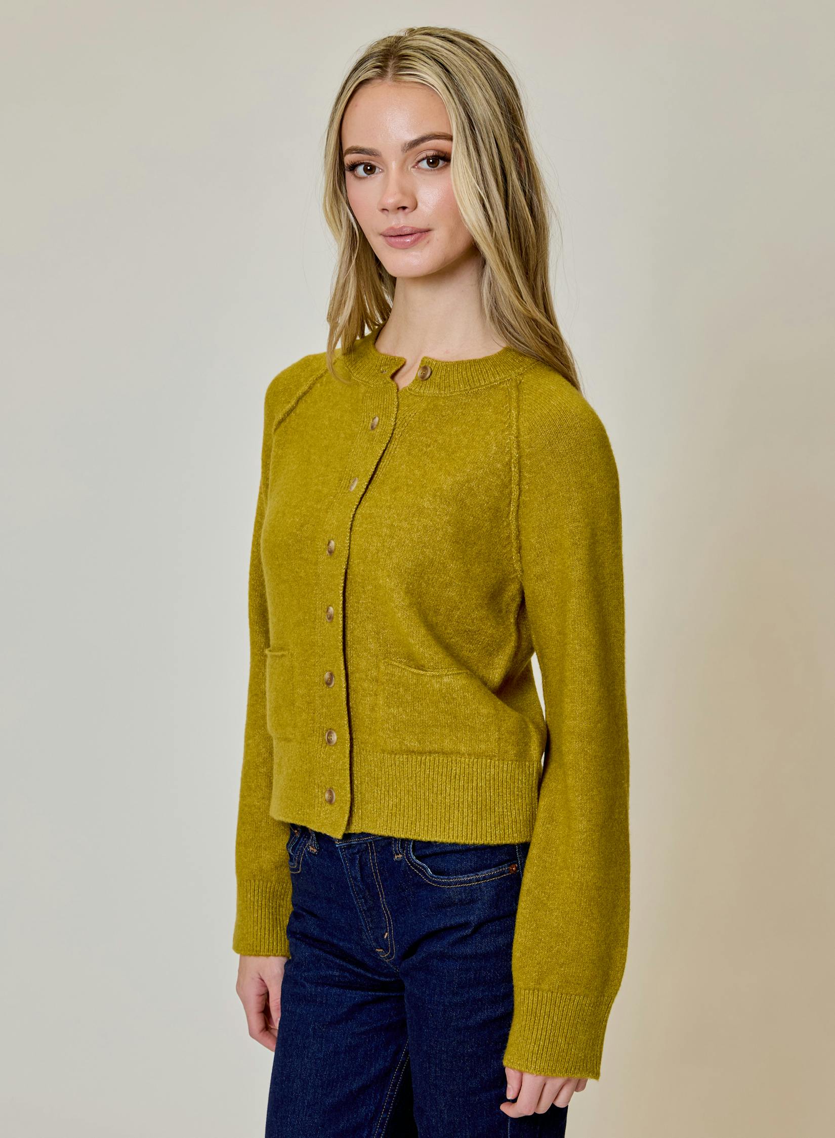 BWV0912036-design-history-raglan-sleeve-sweater-cardigan-in-edgy-green-1