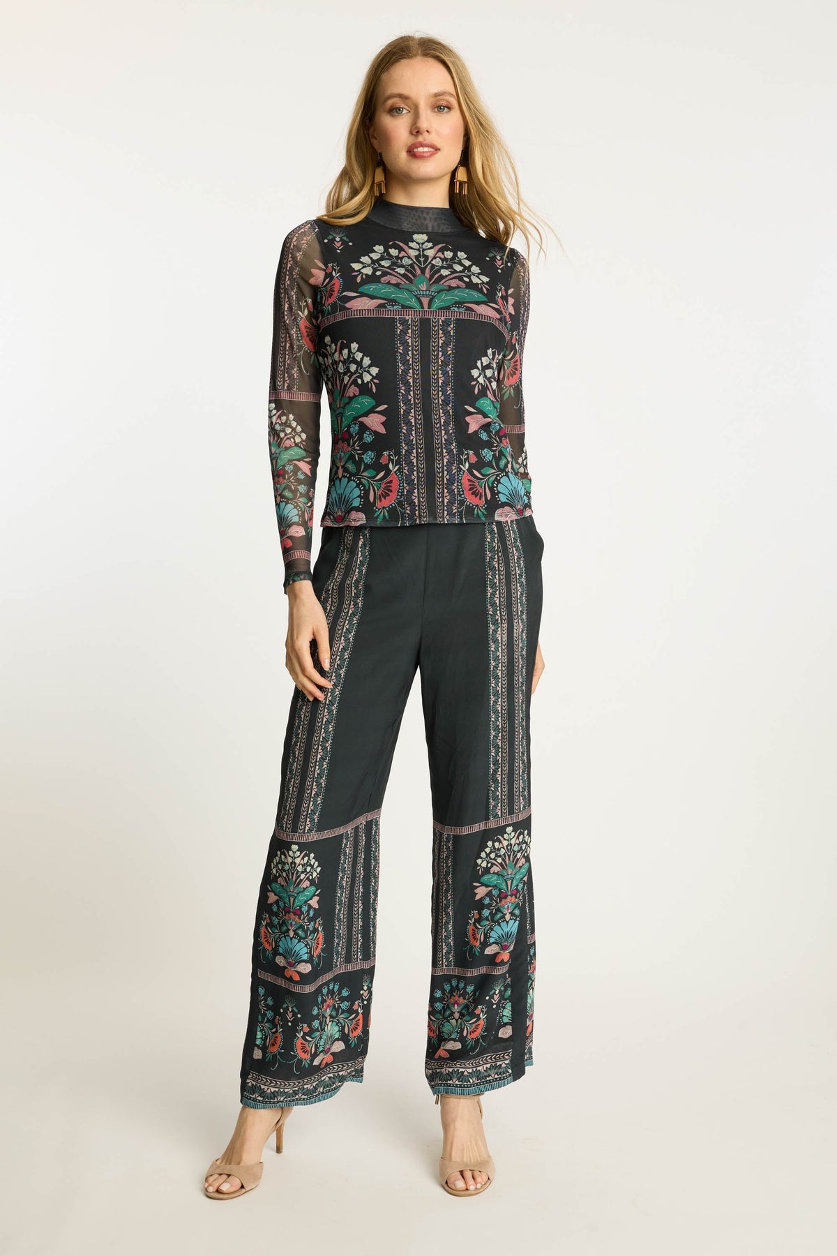 CA2381-caballero-marta-top-in-twilight-bloom-1