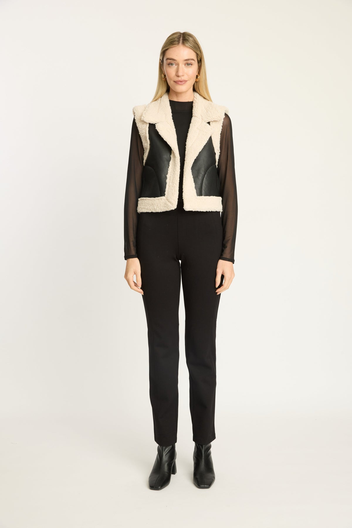 CA5086-Caballero-cove-vest-cream-black-1