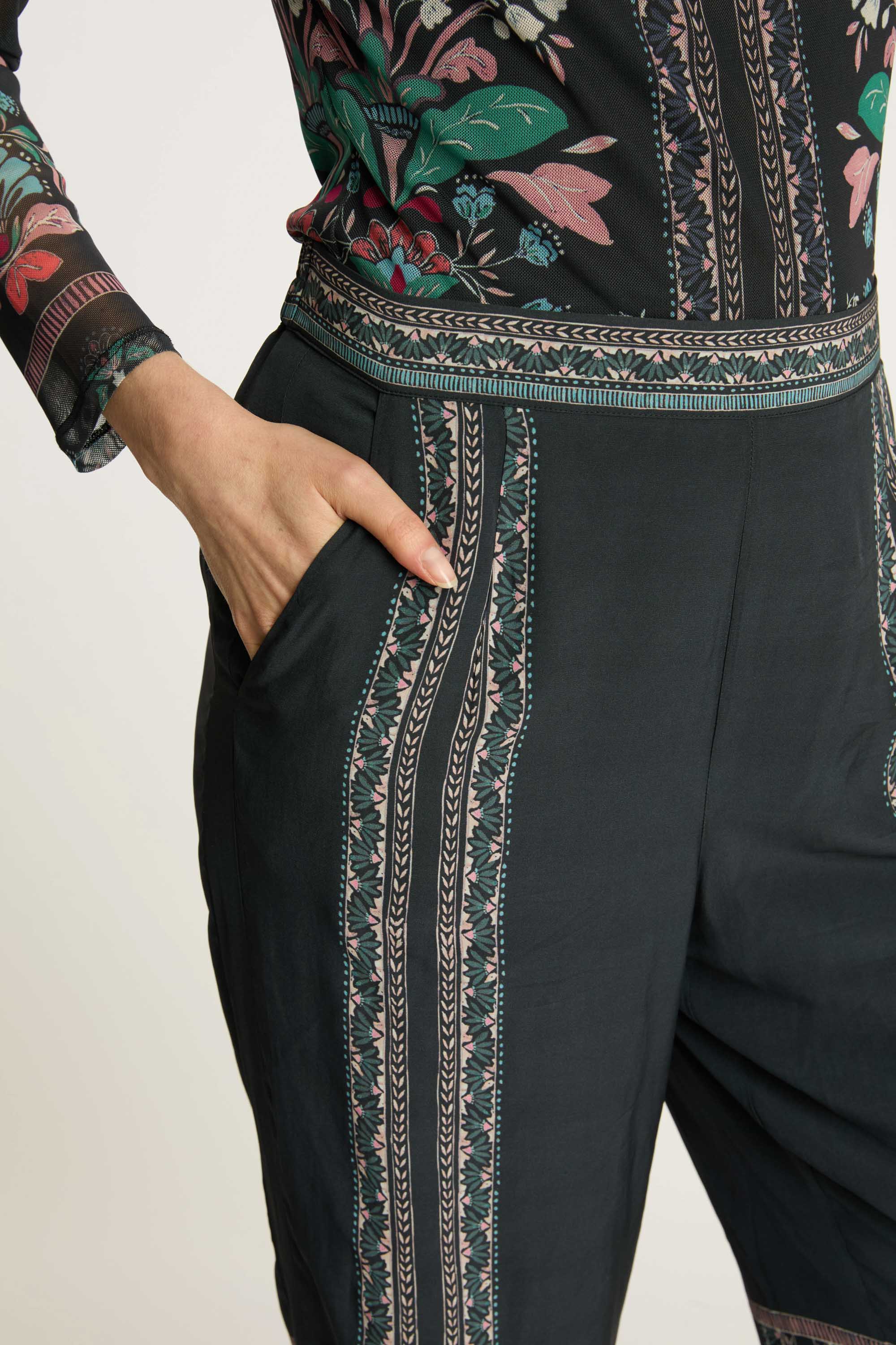 CA7249-caballero-miller-pant-in-twilight-bloom-1