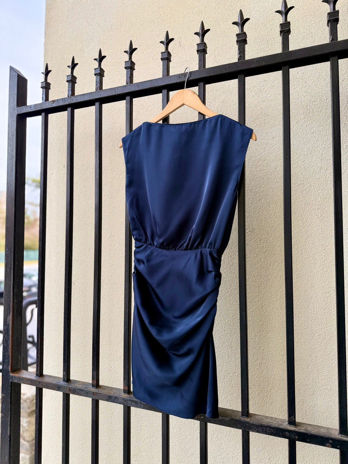 CAM-23058-amanda-uprichard-nora-dress-in-ink-2