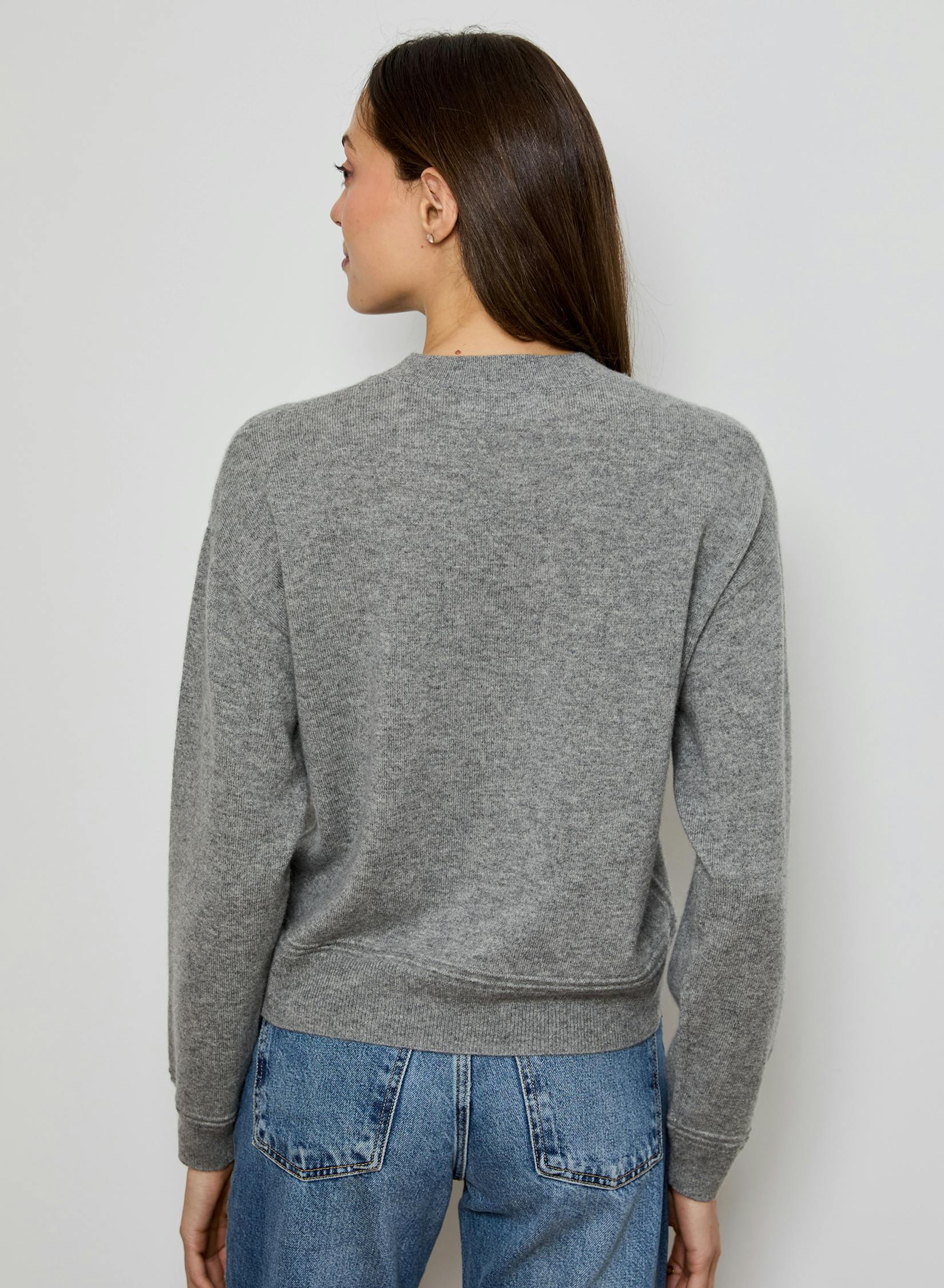 CASE0112001-design-history-crew-pocket-sweater-in-husky-1