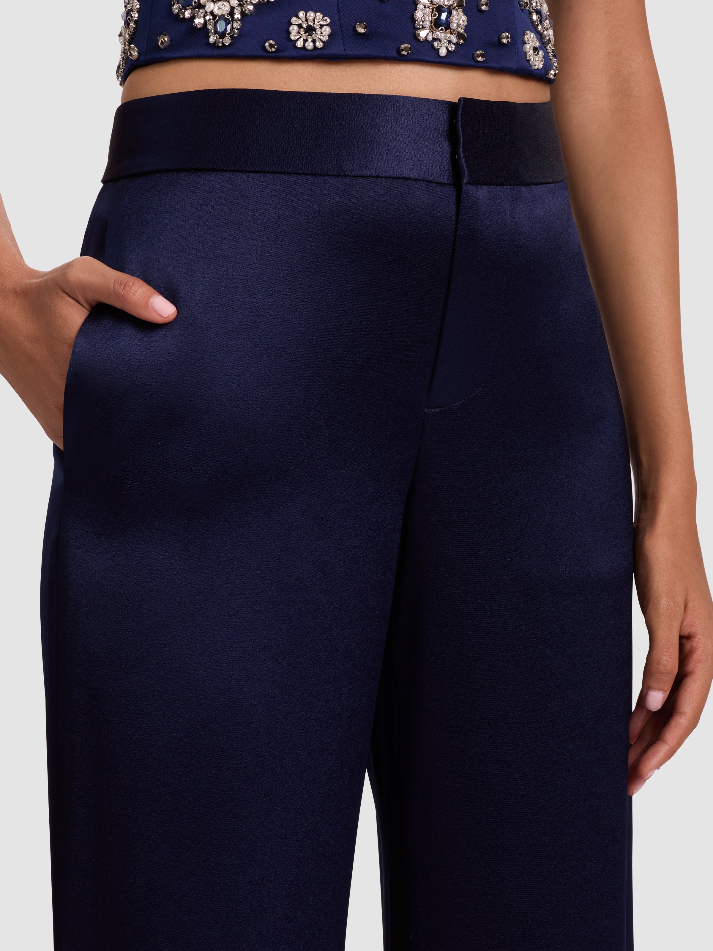 CC511205110-alice-and-olivia-shane-wide-leg-pant-in-midnight-blue-1