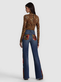 CC608P02025-alice-and-olivia-delaina-long-sleeve-top-in-spotted-leopard-1