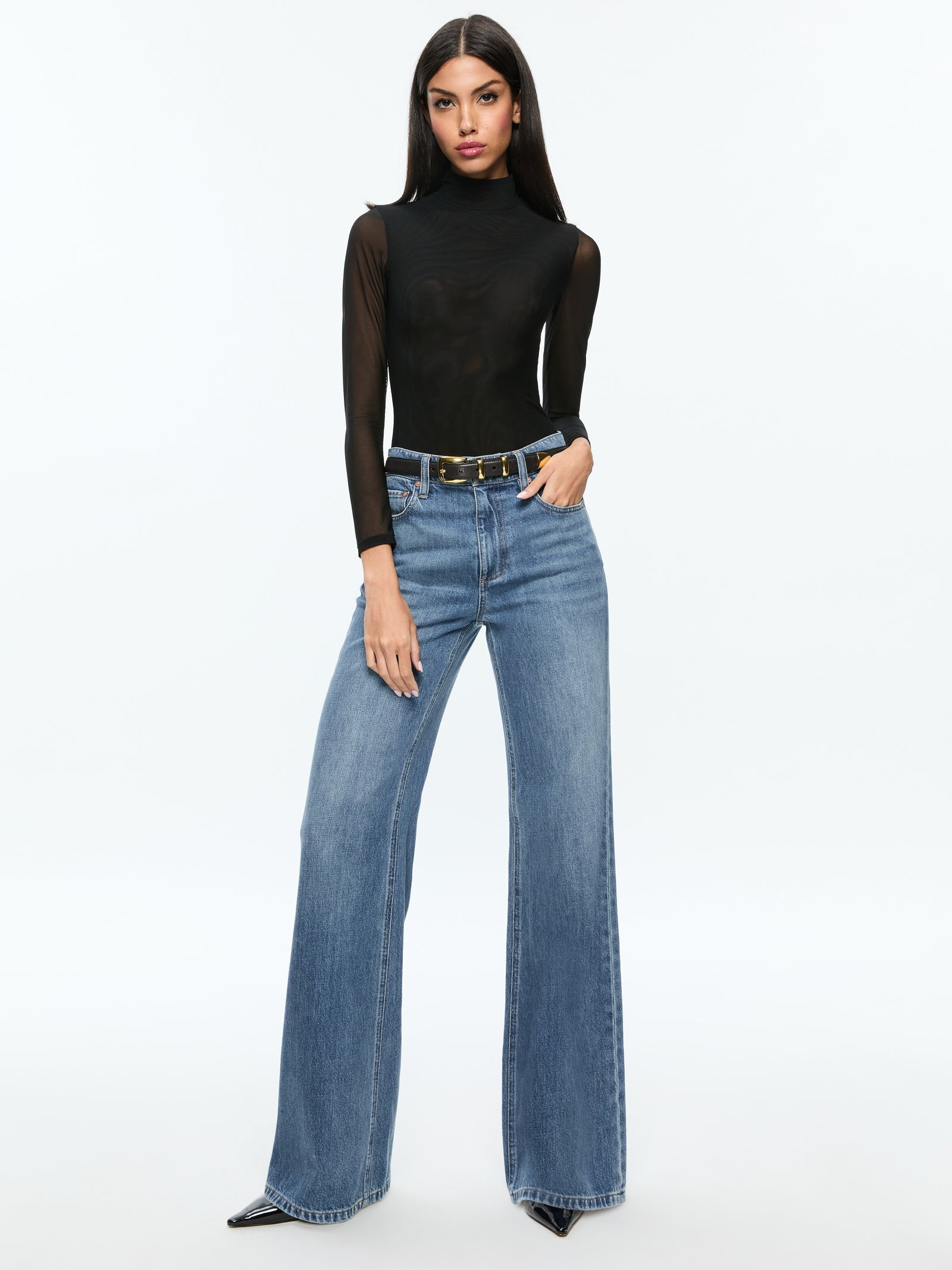 CL000331802-alice-and-olivia-clarinda-bodysuit-in-black-1