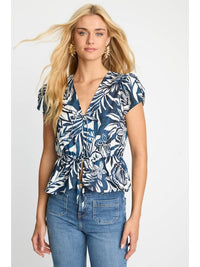 Caballero-rhea-top-in-woodblock-palm-1