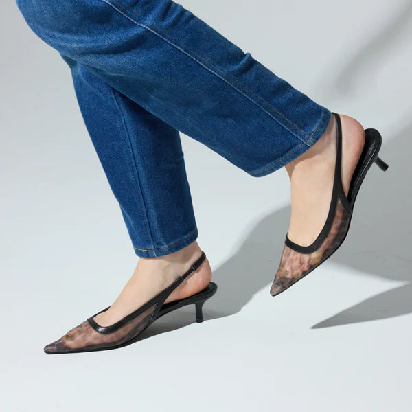 DELI-LEO-MSH-yosi-samra-delilah-slingback-heel-in-leopard-3