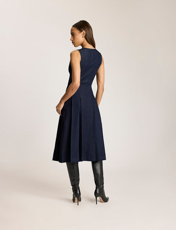 DNM619-commando-do-it-all-pleated-skirt-in-indigo-1