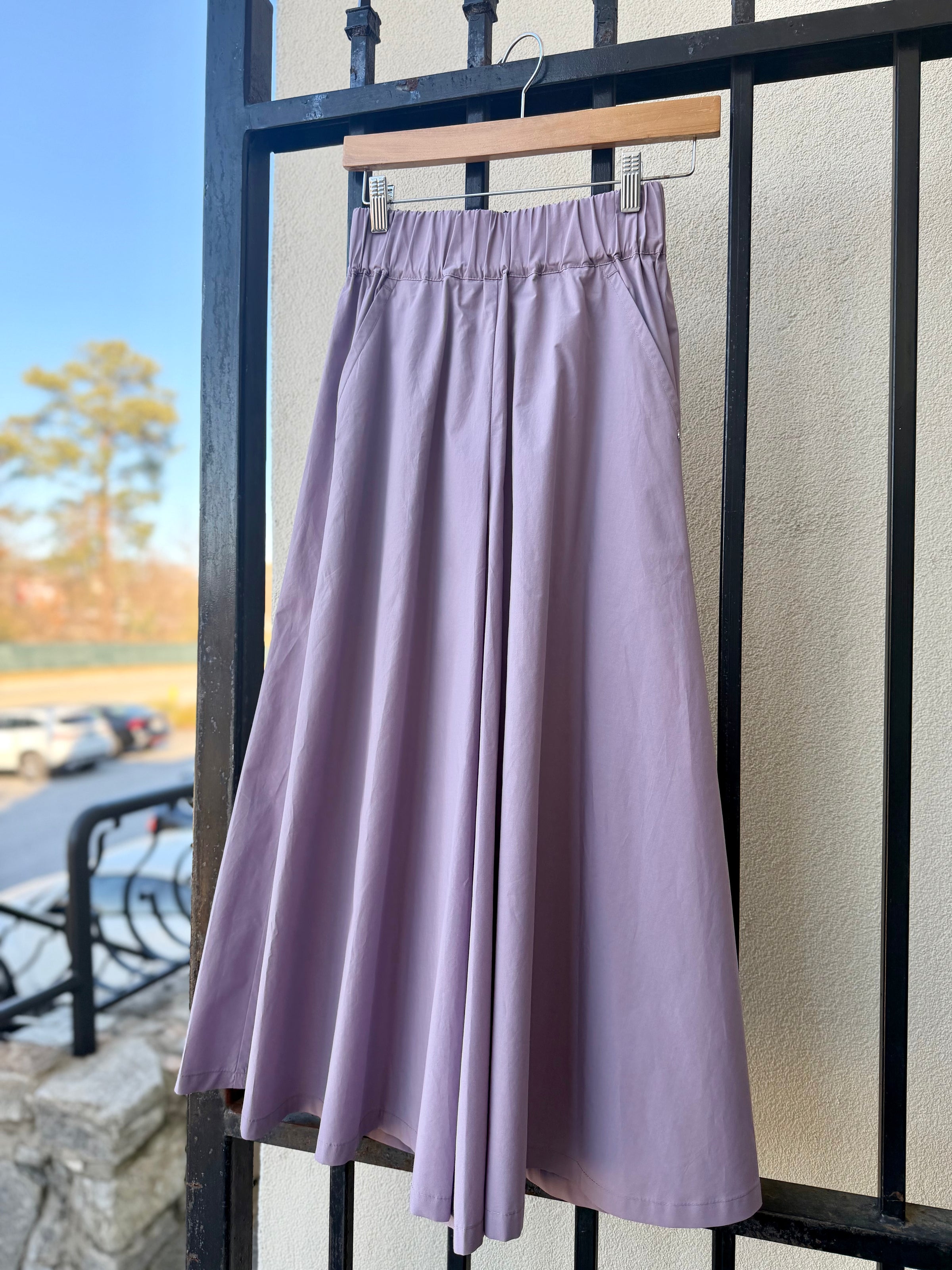 DP9991-ottod'ame-wide-culotte-trousers-in-ametista-1