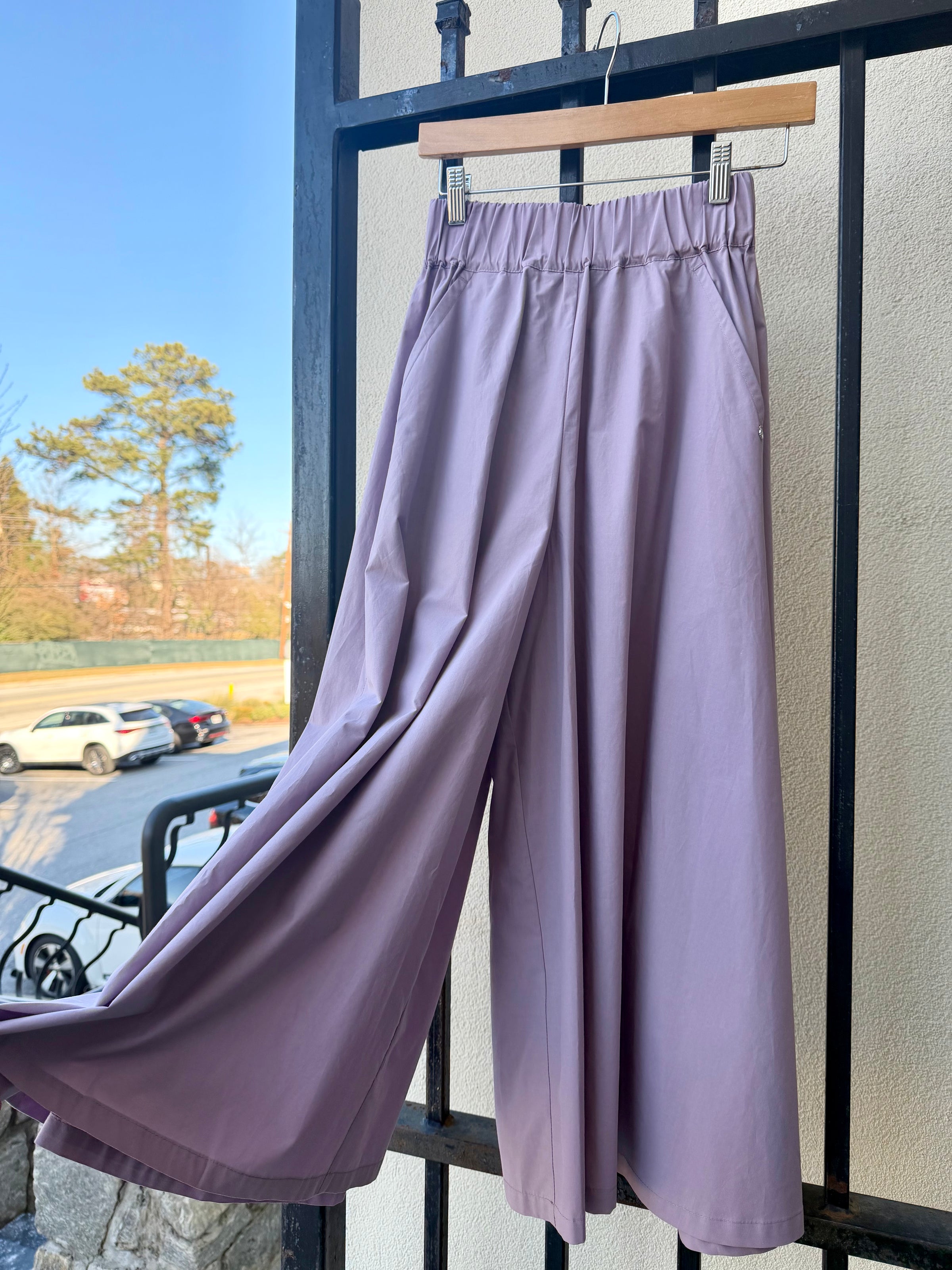 DP9991-ottod'ame-wide-culotte-trousers-in-ametista-1