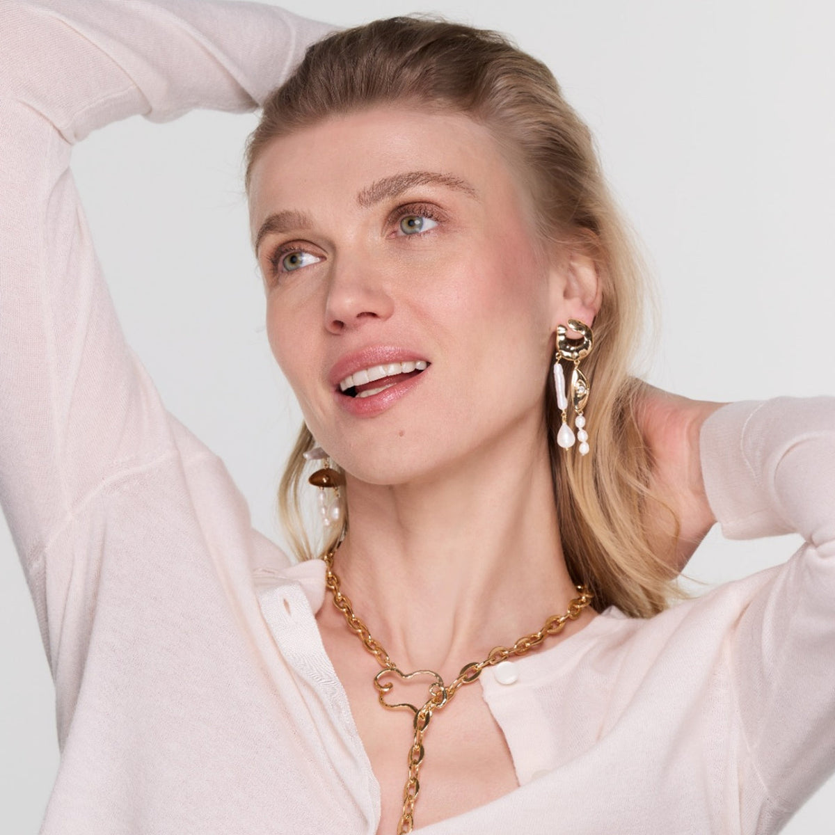 E1639105-mignonne-gavigan-eva-earrings-in-white-and-gold-1