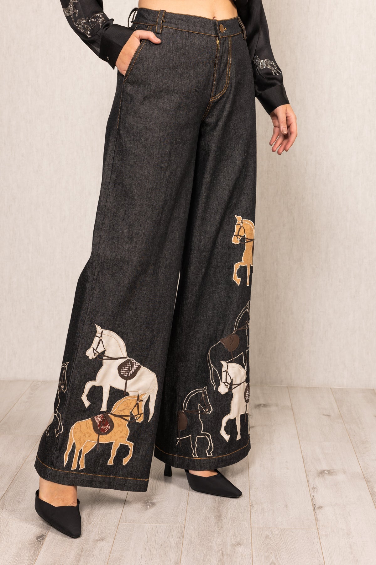 EA-12PT-ranna-gill-fable-wide-leg-jeans-in-black-2