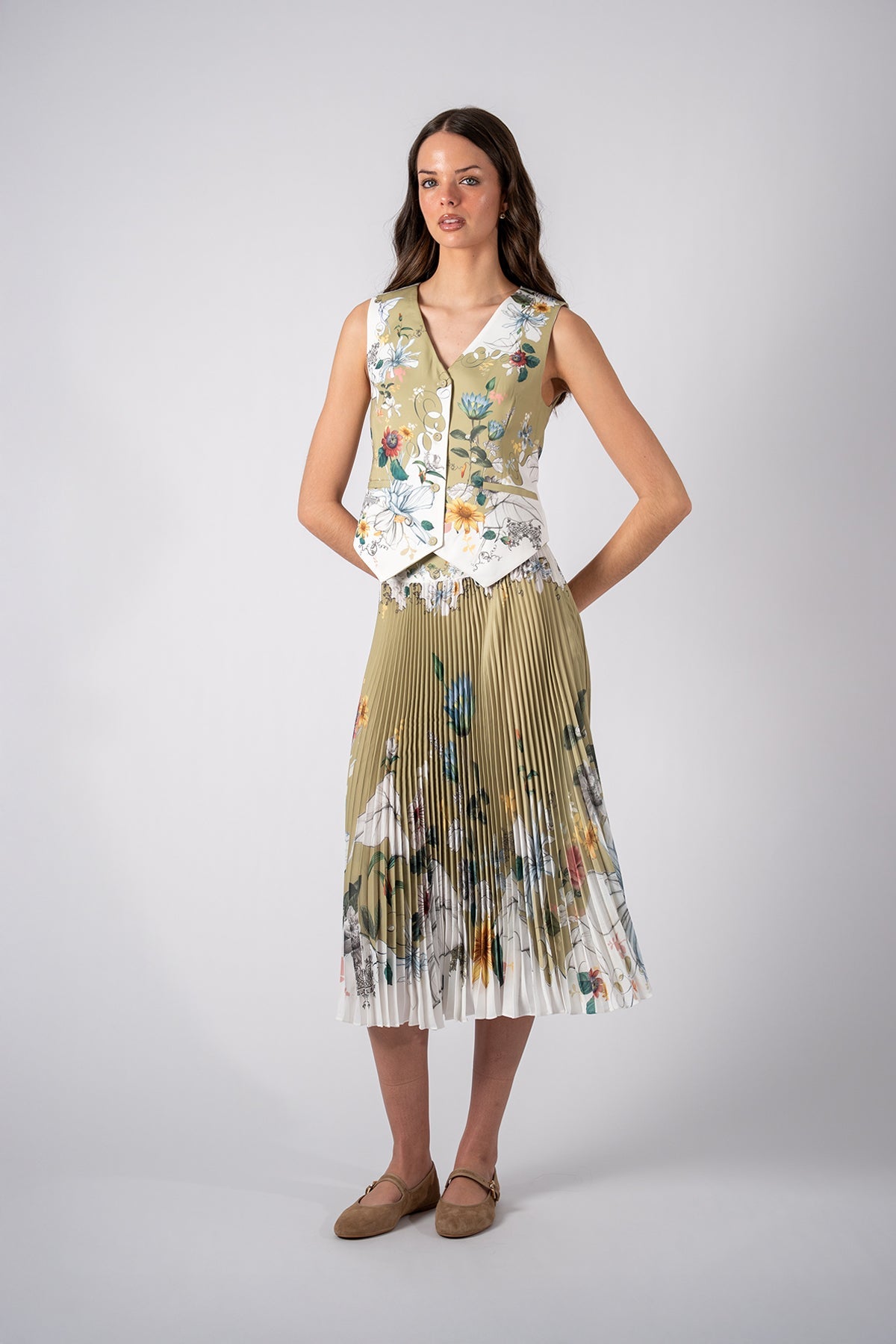 EG-06-ranna-gill-lirena-waist-vest-in-multi-1