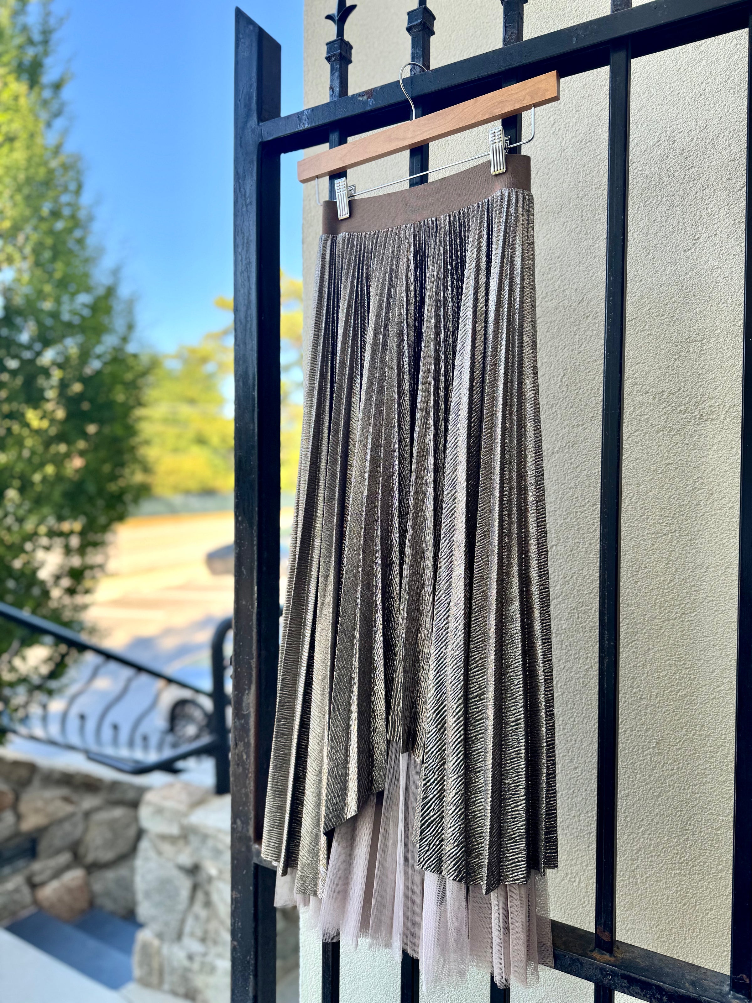 F25-323-loyd-ford-pleated-midi-skirt-taupe-glitter-1