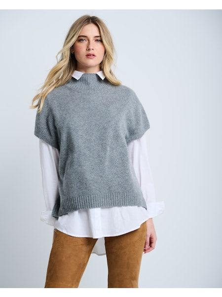 F25-CA343-with-a-twist-sweater-in-fog-1