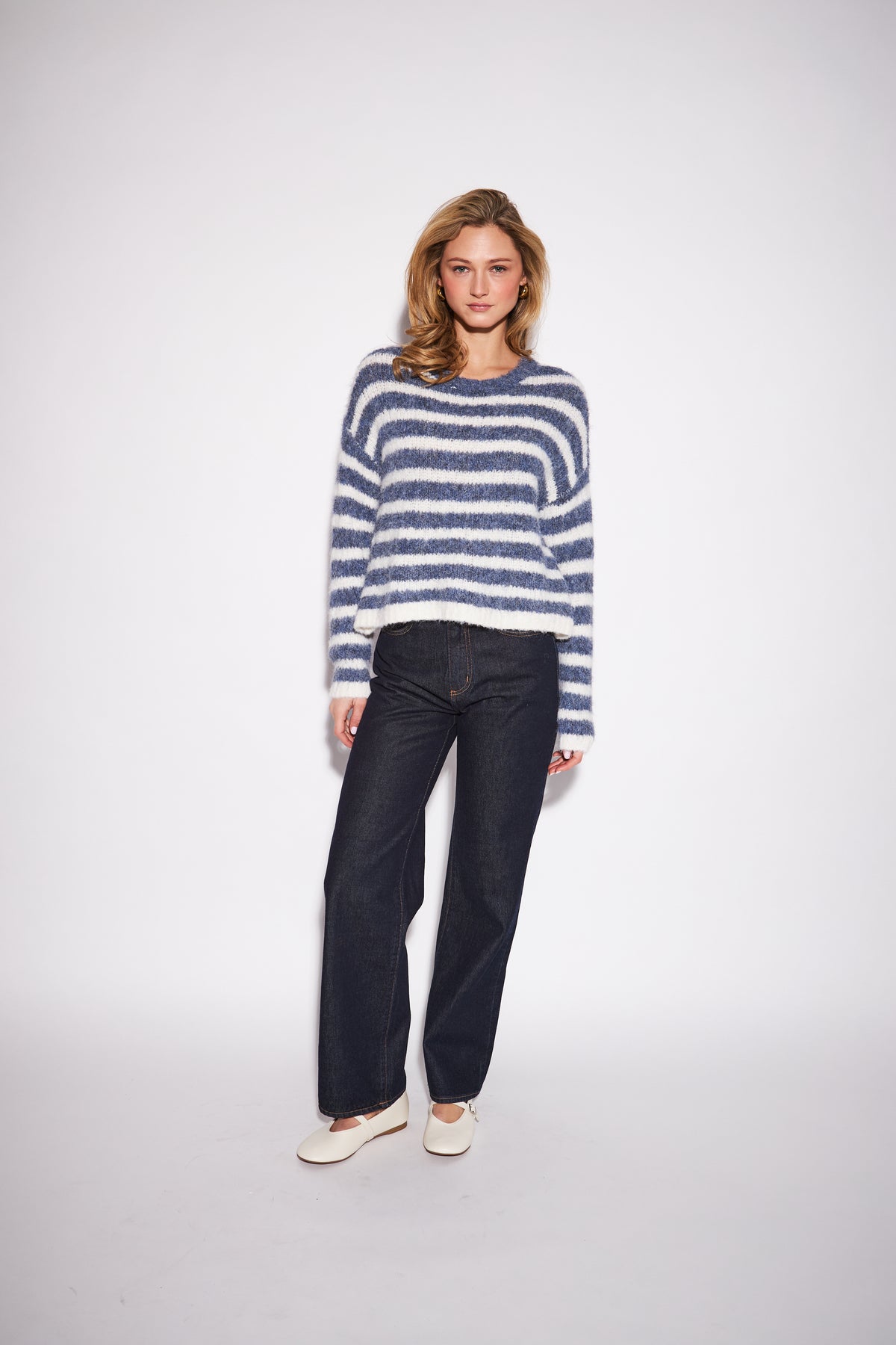 F659DS02-john-and-jenn-carmen-sweater-in-denim-fade-1