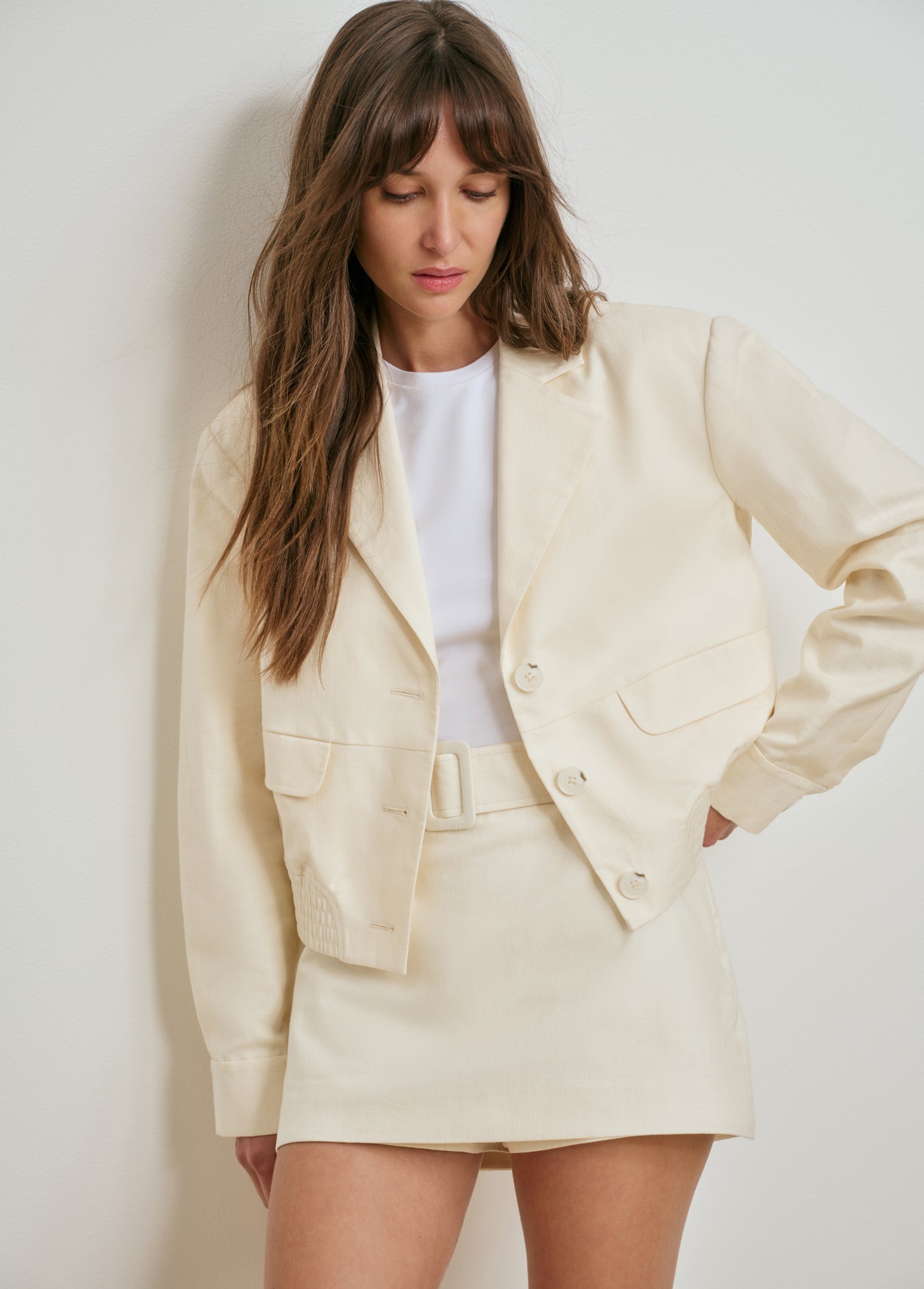 FFD2SJ7073-favorite-daughter-the-farrah-jacke-in-cream-1