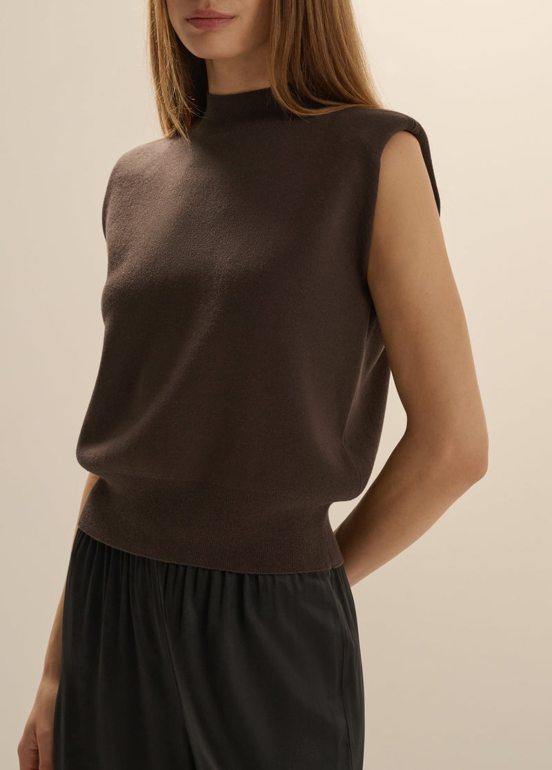 FRHXKT3553-favorite-daughter-the-whitney-top-in-espresso-1
