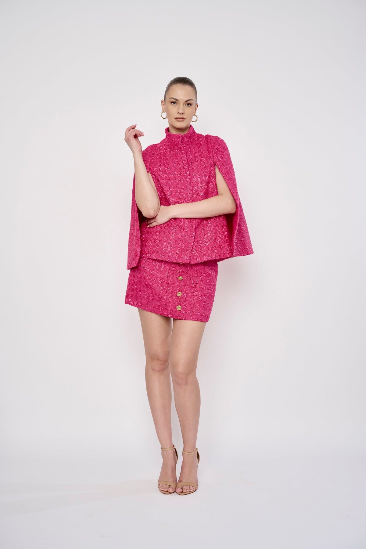 FU7736-flora-bea-misha-cape-in-pink-tweed-1