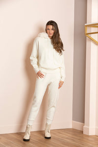FW24K114B-jessie-liu-madilyn-hooded-sweater-with-detachable-faux-fur-trim-in-ivory-1