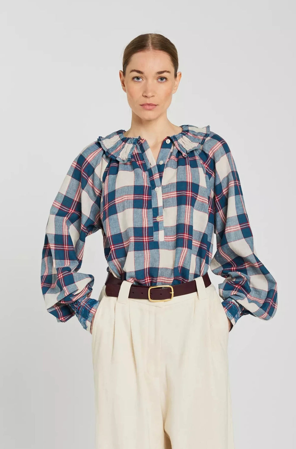 FW25ABRBLO-v-de-vinister-april-tartan-blouse-in-blue-1
