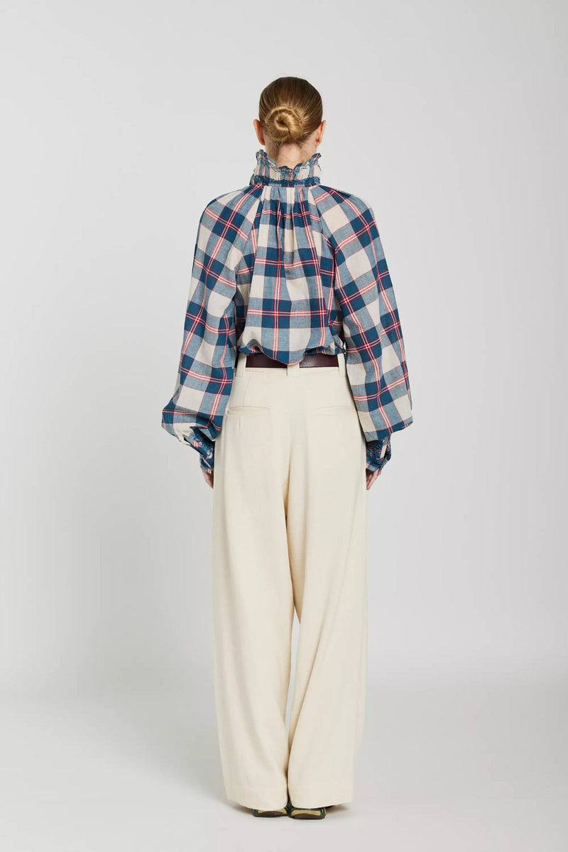 FW25ABRBLO-v-de-vinister-april-tartan-blouse-in-blue-1