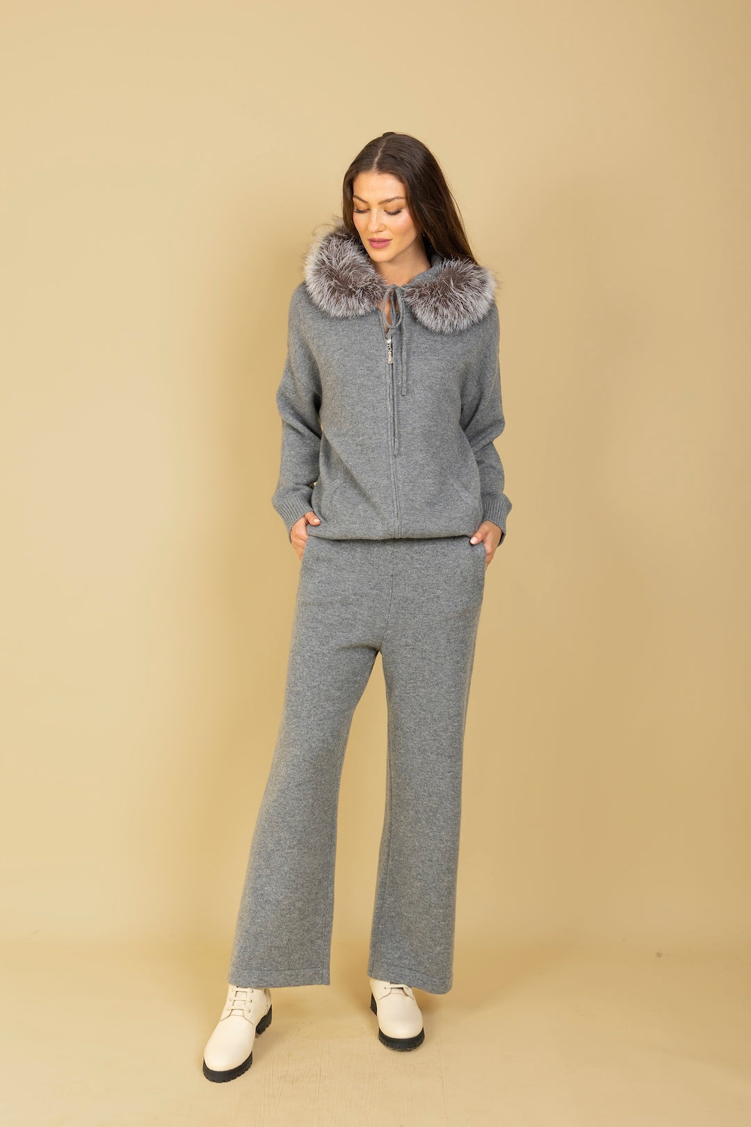 FW25K120B-jessie-liu-zip-up-hoodie-with-fur-trim-in-heather-grey-1
