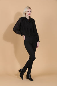 FW26B582-jessie-liu-lace-collar-blouse-in-black-1