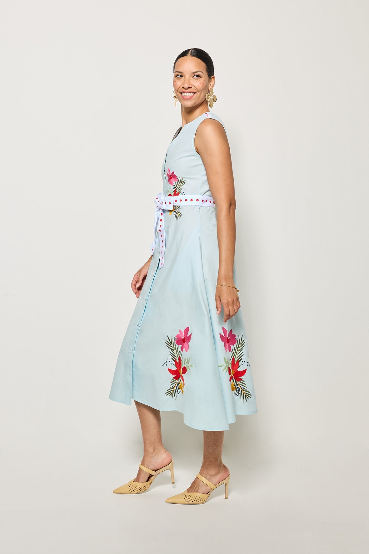FanmMon-lesna-dress-in-light-blue-1