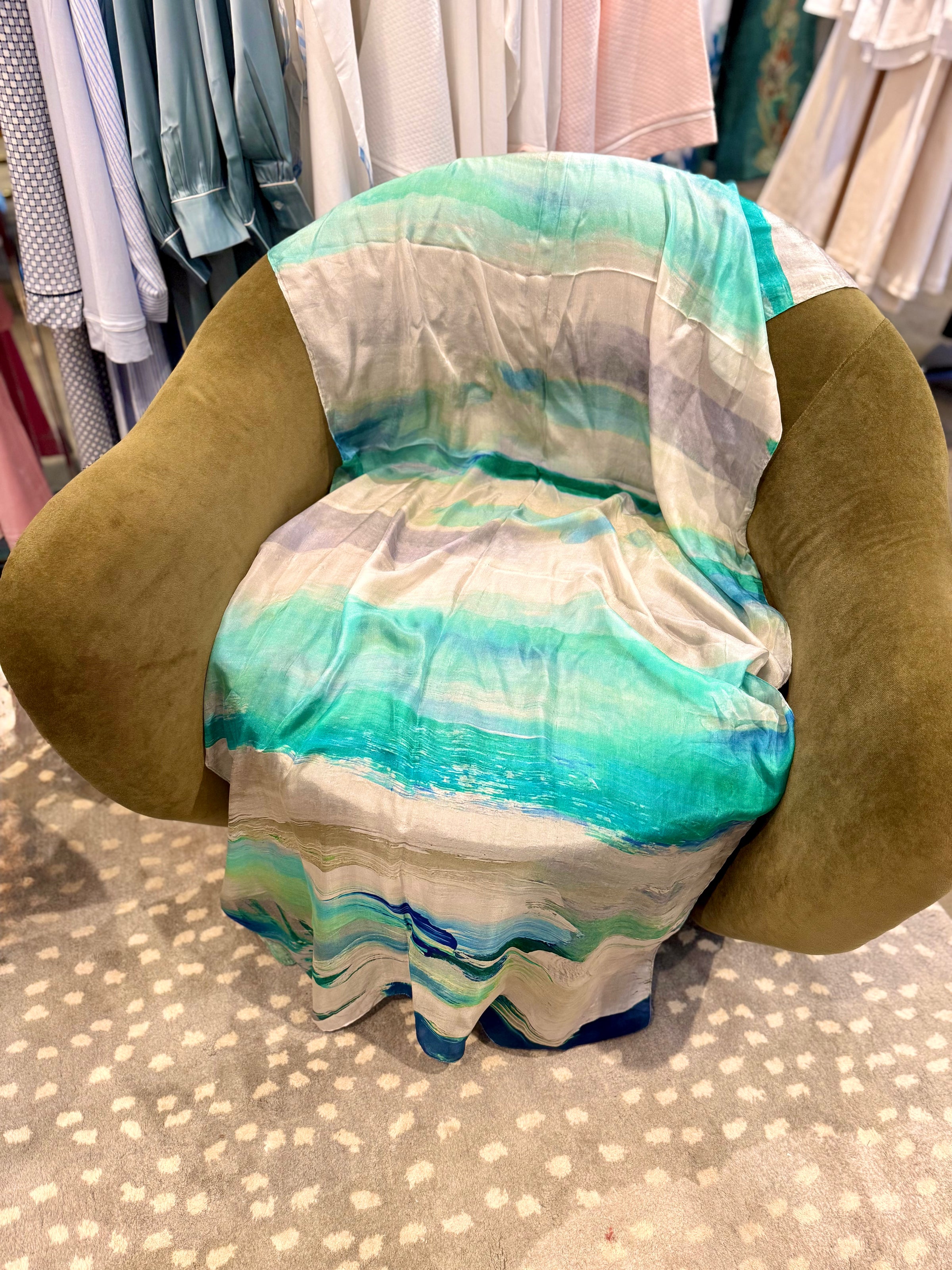 Shoulder Wrap in Ocean Blue
