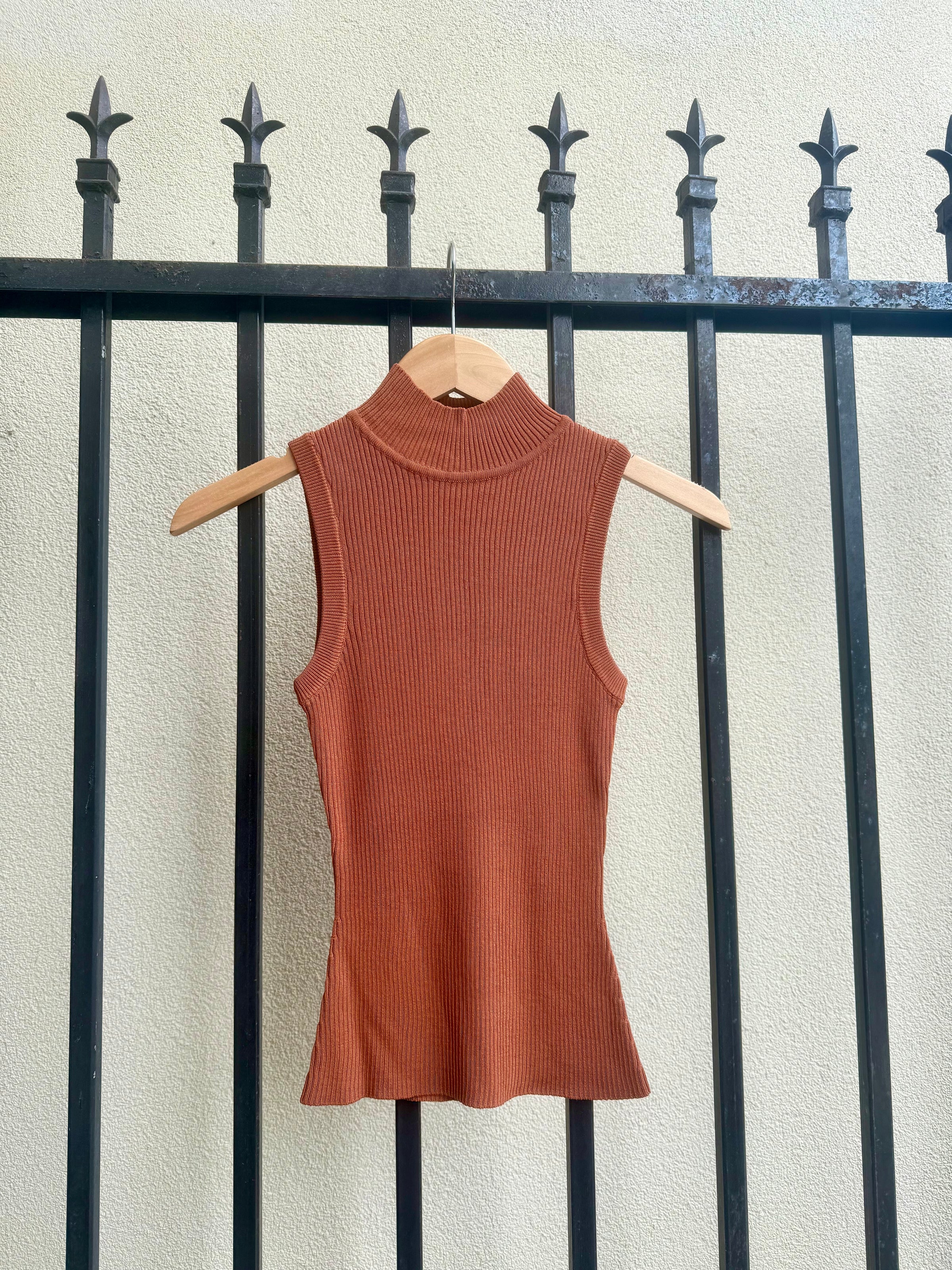 Aren Top in Camel